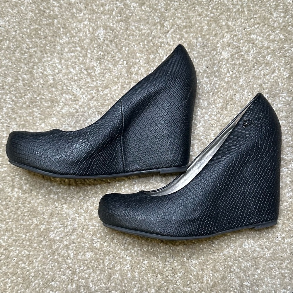 Faux Snake Skin Wedges